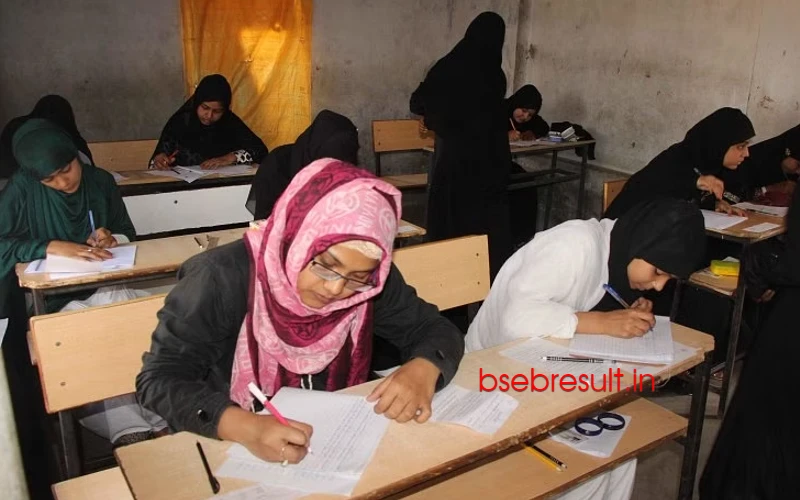 Answer sheets of Fauquania and Molvi will be evaluated on the lines of Bihar Board